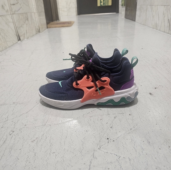 Nike (GS) REACT PRESTO Kids – Midnight Navy/Kinetic Green-magic Ember..Size 6(Y) - Picture 2 of 5